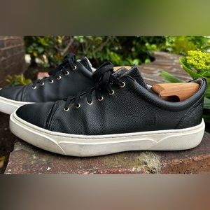 TCG black sneakers Creuzot Size 10